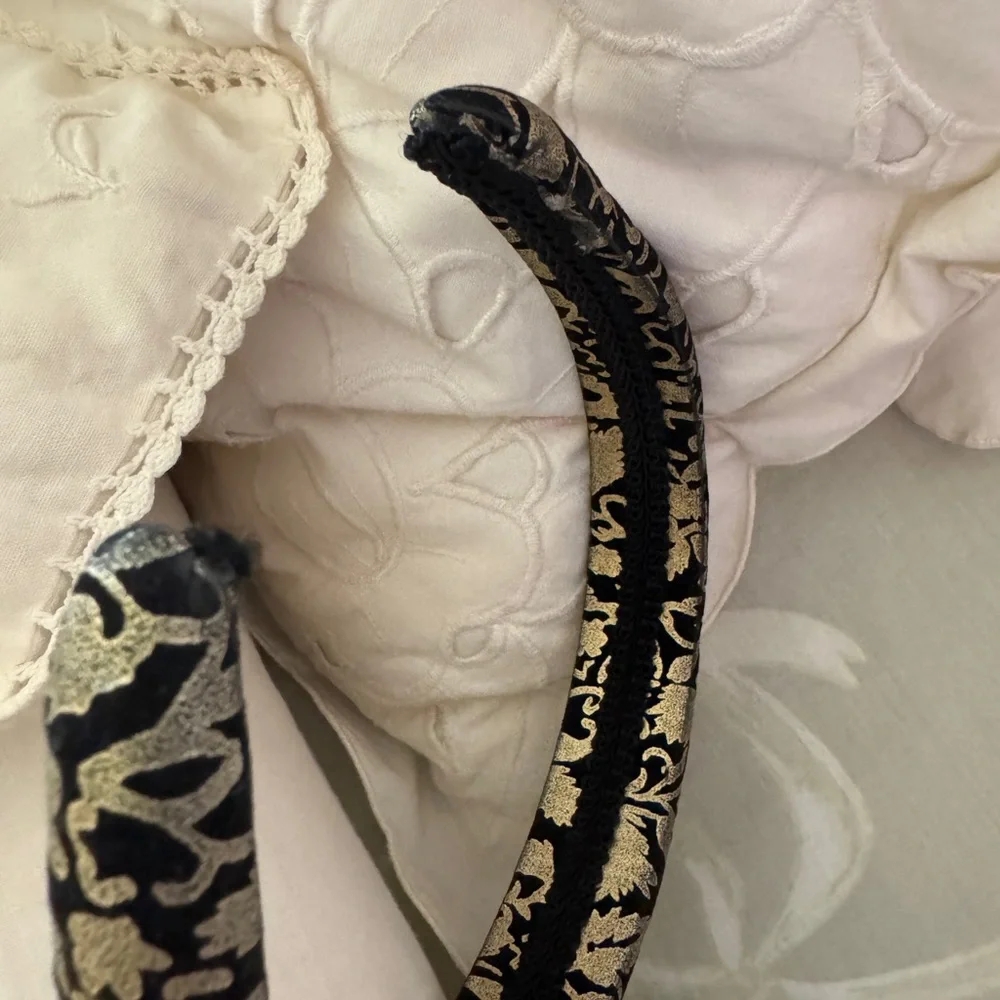 Elegant Black and Gold Fabric Headband. Excellent condition see photos
